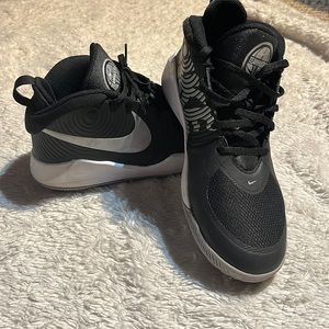 Nike “team hustle “ shoes size 7.5